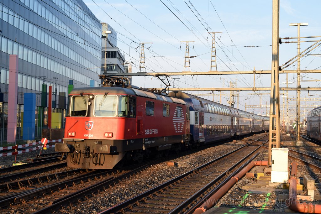 5173-0033-171018.jpg - SBB-CFF Re 420.209-9 (Re 91 85 4 420 209-9 CH-SBB) / Zürich-Altstetten 17.10.2018