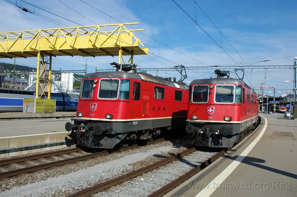 1709-0043-050809.jpg - SBB-CFF Re 4/4'' 11215 + SBB-CFF Re 4/4'' 11212 / Zürich HB 5.8.2009