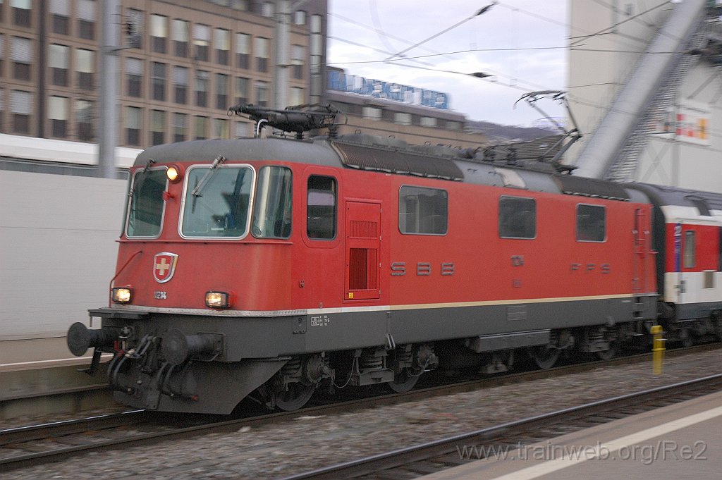 2059-0035-040211.jpg - SBB-CFF Re 4/4'' 11214 / Zürich HB 4.2.2011