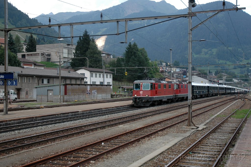 2583-0050-220812.jpg - SBB-CFF Re 4/4'' 11214 + SBB-CFF Re 4/4'' 11114 / Airolo 22.8.2012