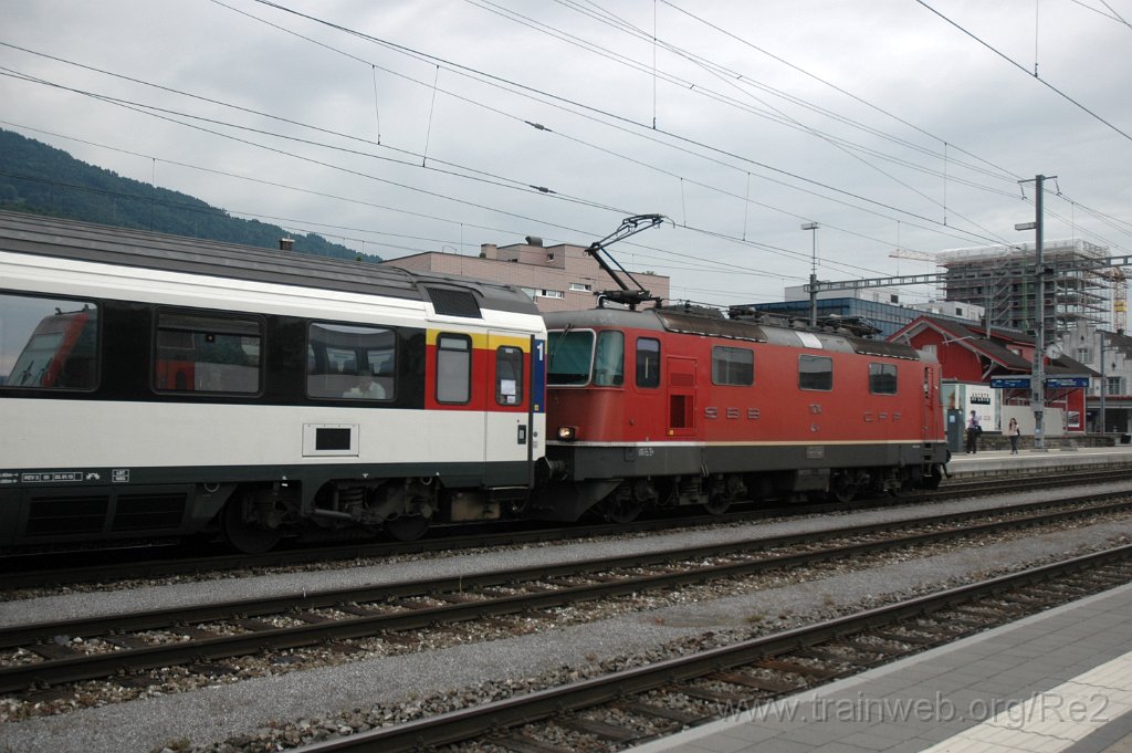 2854-0038-210613.jpg - SBB-CFF Re 4/4'' 11214 / Pfäffikon SZ 21.6.2013