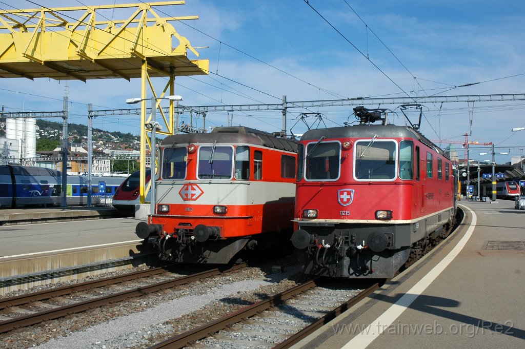 1709-0046-050809.jpg - SBB-CFF Re 4/4'' 11215 + SBB-CFF Re 4/4'' 11108 / Zürich HB 5.8.2009