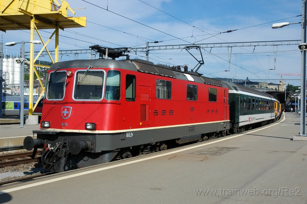 1710-0007-050809.jpg - SBB-CFF Re 4/4'' 11215 / Zürich HB 5.8.2009