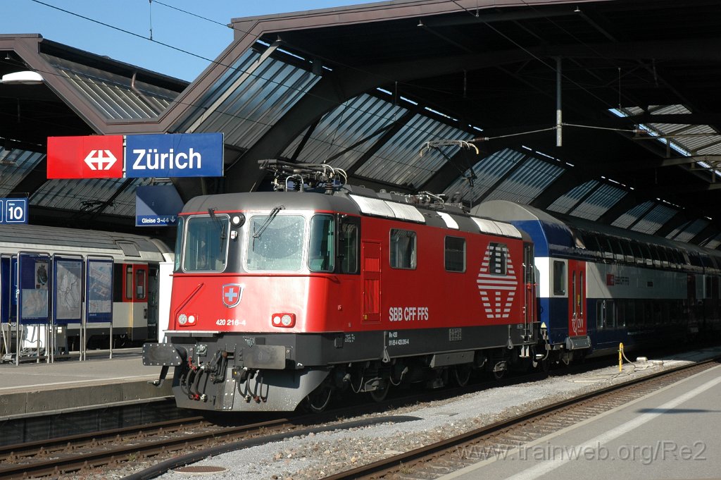 2460-0033-220612.jpg - SBB-CFF Re 420.216-4 (Re 91 85 4 420 216-4 CH-SBB) / Zürich HB 22.6.2012
