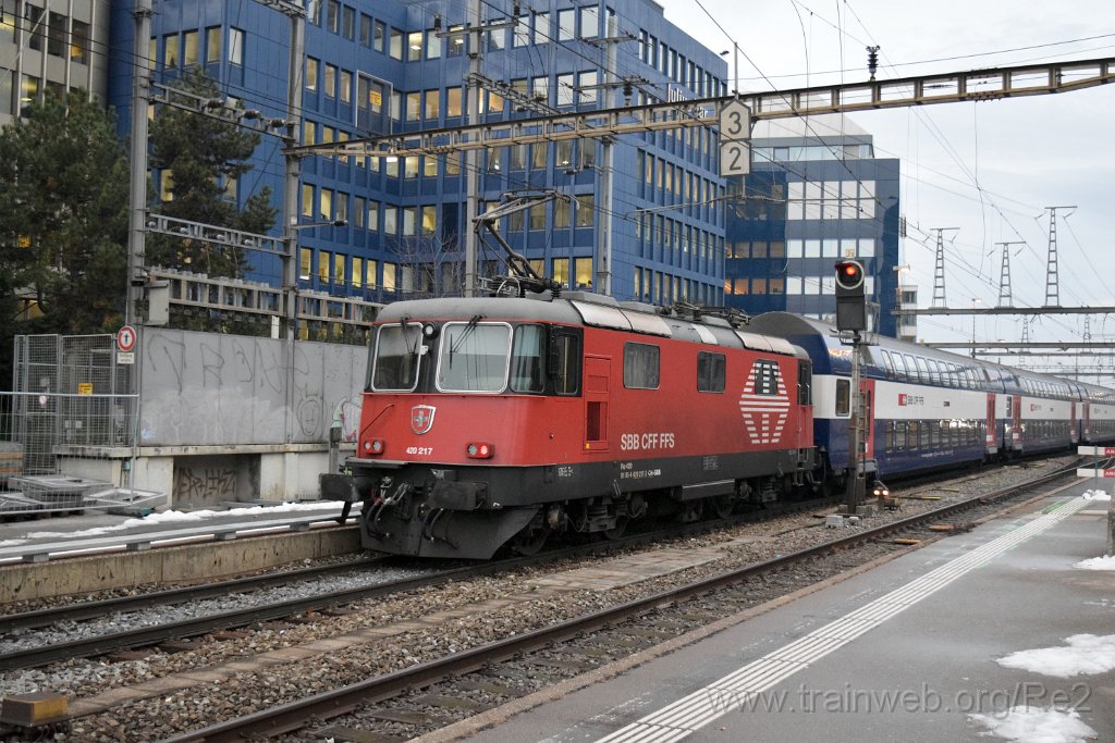 5239-0037-191218.jpg - SBB-CFF Re 420.217-2 (Re 91 85 4 420 217-2 CH-SBB) / Zürich-Altstetten 19.12.2018