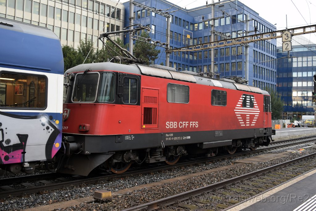 5807-0050-171219.jpg - SBB-CFF Re 420.217-2 (Re 91 85 4 420 217-2 CH-SBB) / Zürich-Altstetten 17.12.2019
