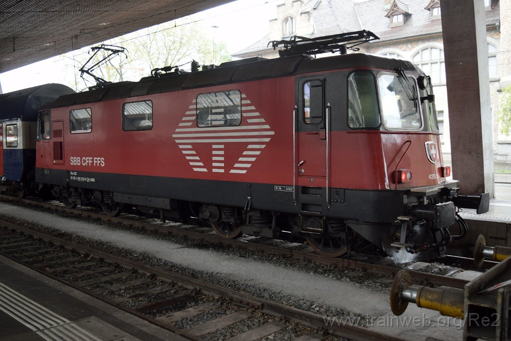 9057-0033-190424.jpg - SBB-CFF Re 420.218-0 (Re 91 85 4 420 218-0 CH-SBB) / Zürich HB 19.4.2024