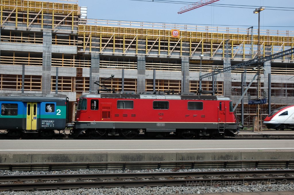 2408-0008-240512.jpg - SBB-CFF Re 4/4'' 11219 / Zürich-Altstetten 24.5.2012