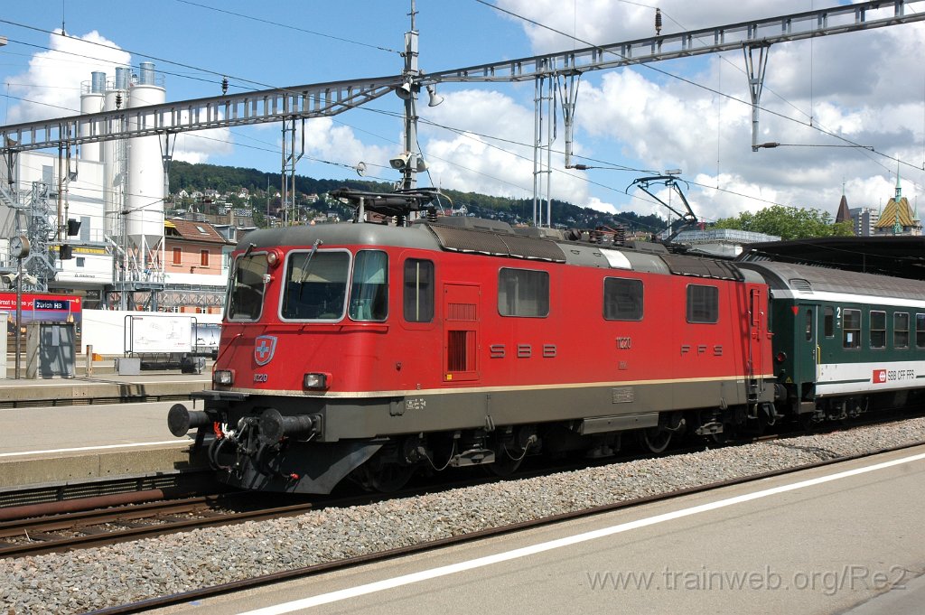 1703-0033-250709.jpg - SBB-CFF Re 4/4'' 11220 / Zürich HB 25.7.2009