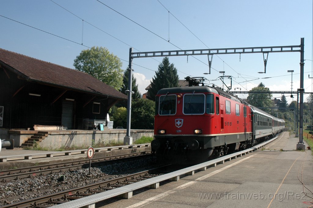 2607-0014-140912.jpg - SBB-CFF Re 4/4'' 11220 / Mörschwil 14.9.2012