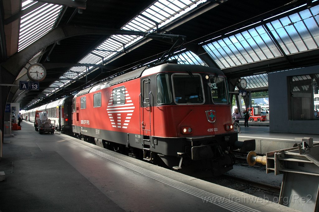 3613-0046-240615.jpg - SBB-CFF Re 420.222-2 (Re 91 85 4 420 222-2 CH-SBB) / Zürich HB 24.6.2015