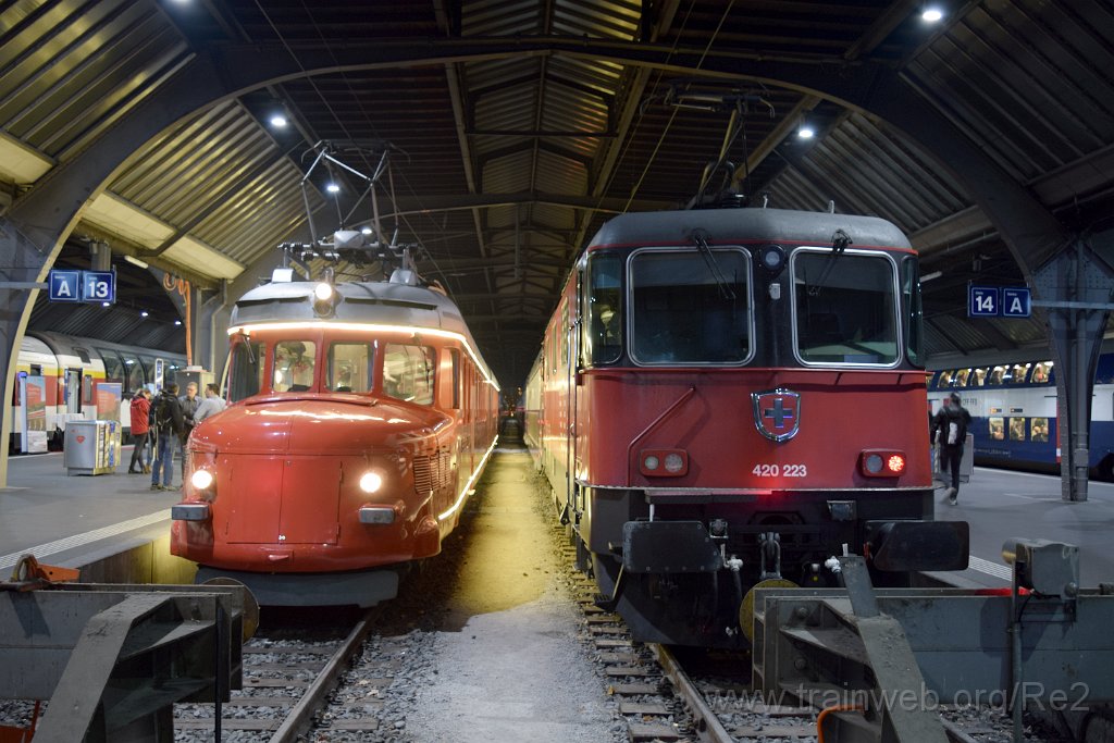 5228-0013-051218.jpg - SBB-CFF RAe 4/8 1021 + SBB-CFF Re 420.223-0 (Re 91 85 4 420 223-0 CH-SBB) / Zürich HB 5.12.2018