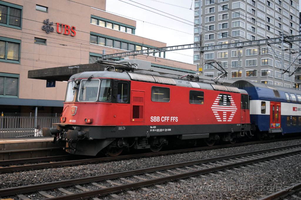 8895-0040-081223.jpg - SBB-CFF Re 420.223-0 (Re 91 85 4 420 223-0 CH-SBB) / Zürich-Altstetten 8.12.2023