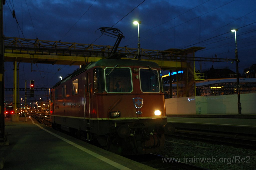 2018-0003-031110.jpg - SBB-CFF Re 4/4'' 11225 / Zürich HB 3.11.2010