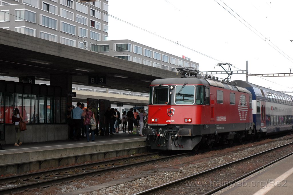 3150-0045-130614.jpg - SBB-CFF Re 420.225-5 (Re 91 85 4 420 225-5 CH-SBB) / Zürich-Altstetten 13.6.2014