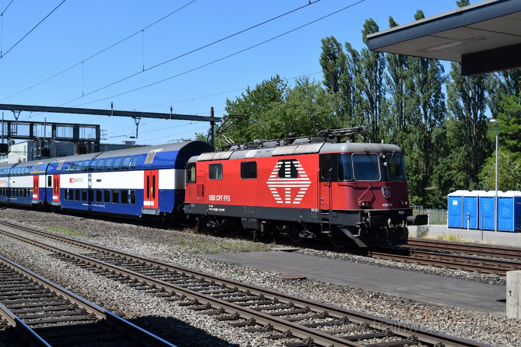 8140-0026-090822.jpg - SBB-CFF Re 420.226-3 (Re 91 85 4 420 226-3 CH-SBB) / Glanzenberg 9.8.2022