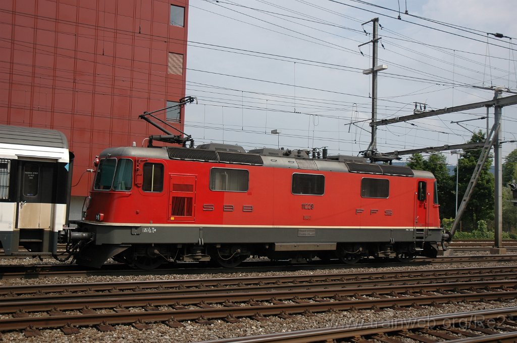 1939-0001-220710.jpg - SBB-CFF Re 4/4'' 11229 / Aarau 22.7.2010