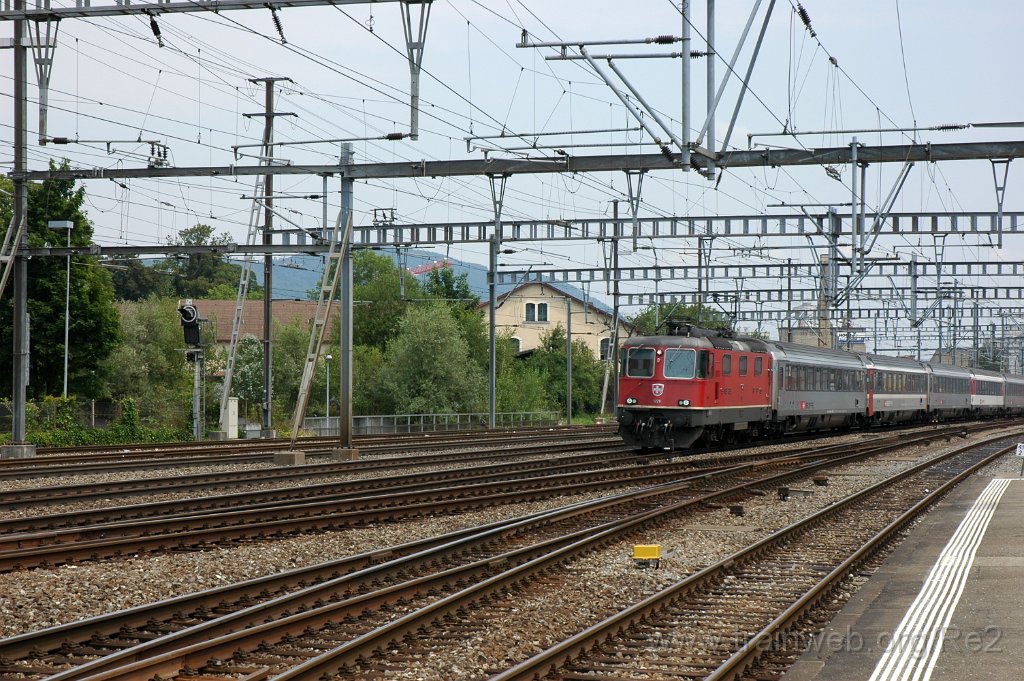 1947-0011-220710.jpg - SBB-CFF Re 4/4'' 11229 / Aarau 22.7.2010