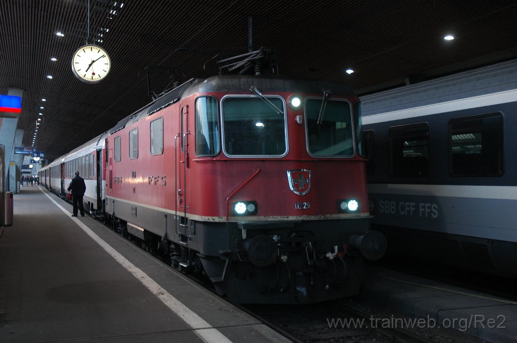 2075-0036-090311.jpg - SBB-CFF Re 4/4'' 11229 / Zürich HB 9.3.2011