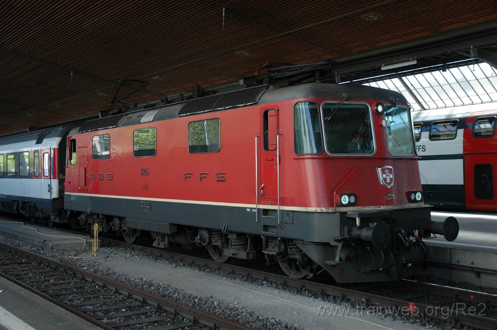 2390-0045-110512.jpg - SBB-CFF Re 4/4'' 11229 / Zürich HB 11.5.2012