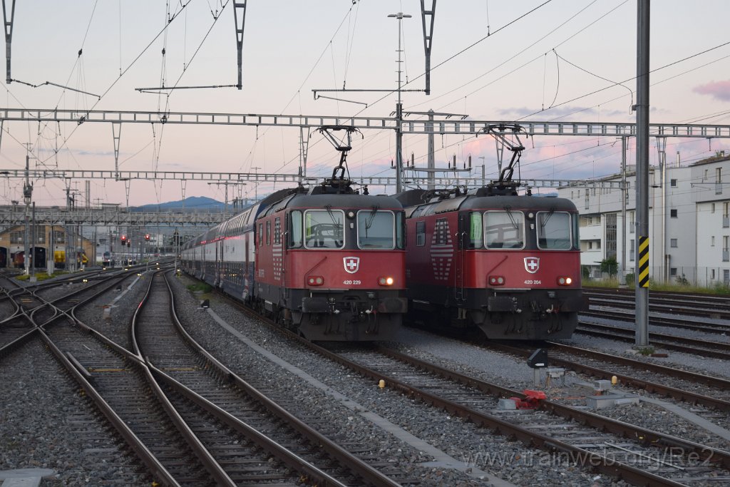 5572-0023-160619.jpg - SBB-CFF Re 420.229-7 (Re 91 85 4 420 229-7 CH-SBB) + SBB-CFF Re 420.204-0 (Re 91 85 4 420 204-0 CH-SBB) / Rapperswil 16.6.2019