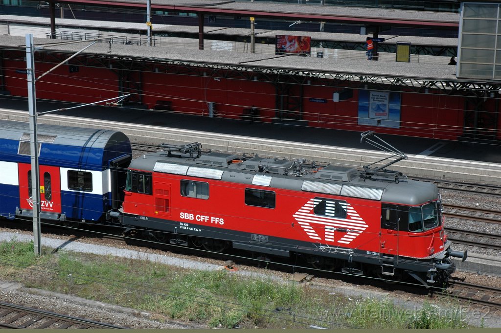 2437-0047-140612.jpg - SBB-CFF Re 420.230-5 (Re 91 85 4 420 230-5 CH-SBB) / Zürich-Hardbrücke 14.6.2012