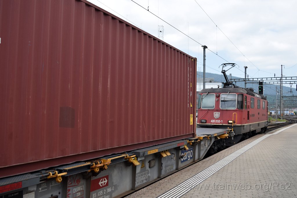 8581-0003-250523.jpg - SBBC Re 4/4'' 11232 (Re 420.232-1)  (Re 91 85 4 420 232-1 CH-SBBC) / Olten 25.5.2023