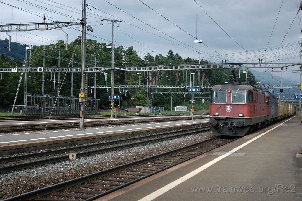 2482-0047-030712.jpg - SBB-CFF Re 4/4'' 11235 + SBBC Re 620.061-2 ''Gampel-Steg'' / Arth-Goldau 3.7.2012