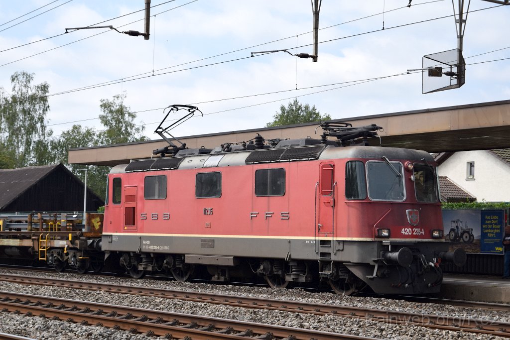 5696-0043-220819.jpg - SBBC Re 4/4'' 11235 (Re 420.235-4)  (Re 91 85 4 420 235-4 CH-SBBC) / Rupperswil 22.8.2019