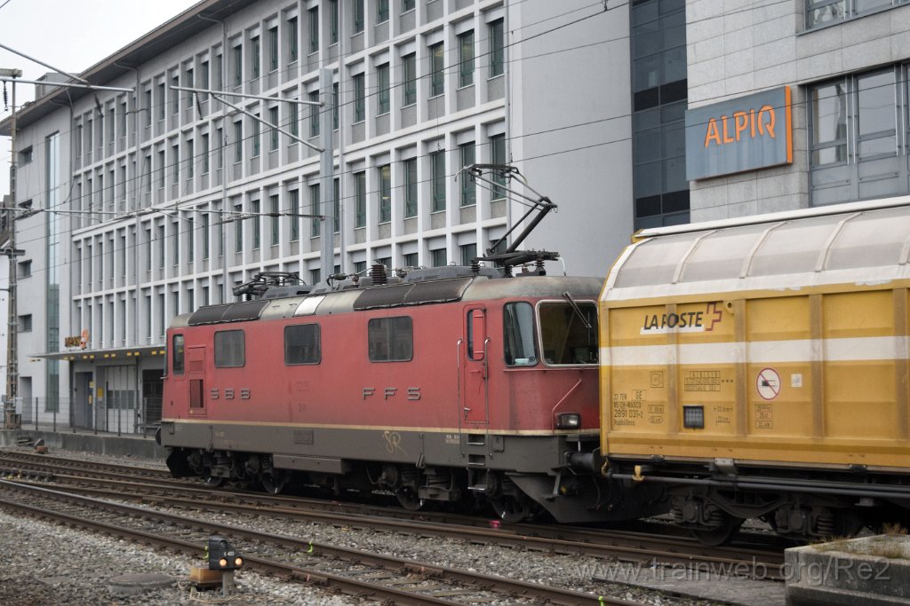 9447-0032-011124.jpg - SBBC Re 4/4'' 11235 (Re 420.235-4)  (Re 91 85 4 420 235-4 CH-SBBC) / Olten 1.11.2024