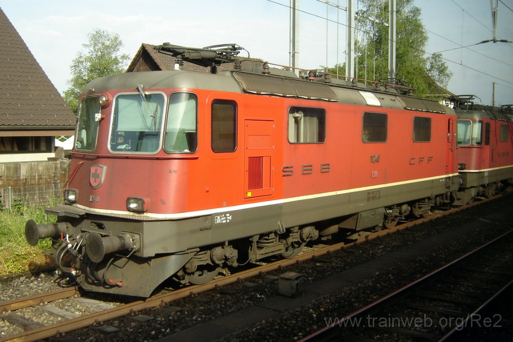 1194-0013-190606.jpg - SBB-CFF Re 4/4'' 11240 / Hinwil 19.6.2006