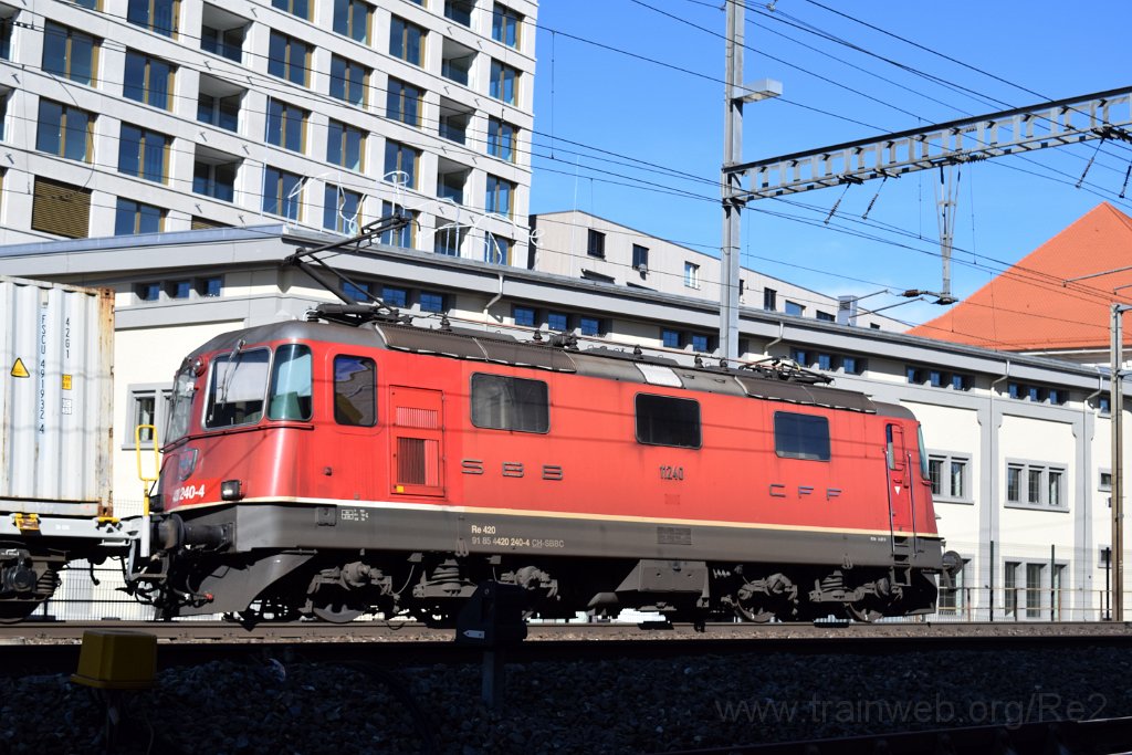 4906-0006-120418.jpg - Re 4/4" 11240 (Re 420.240-4) / Lenzburg 12.4.2018