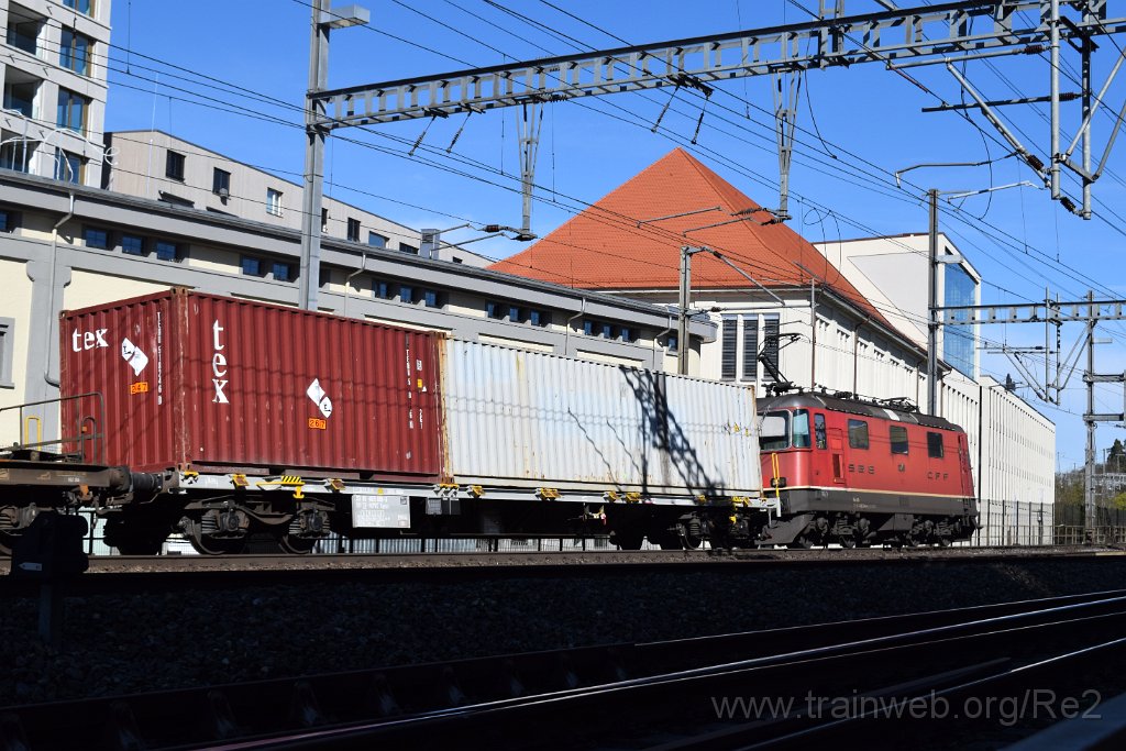 4906-0012-120418.jpg - SBBC Re 4/4'' 11240 (Re 420.240-4)  (Re 91 85 4 420 240-4 CH-SBBC) / Lenzburg 12.4.2018