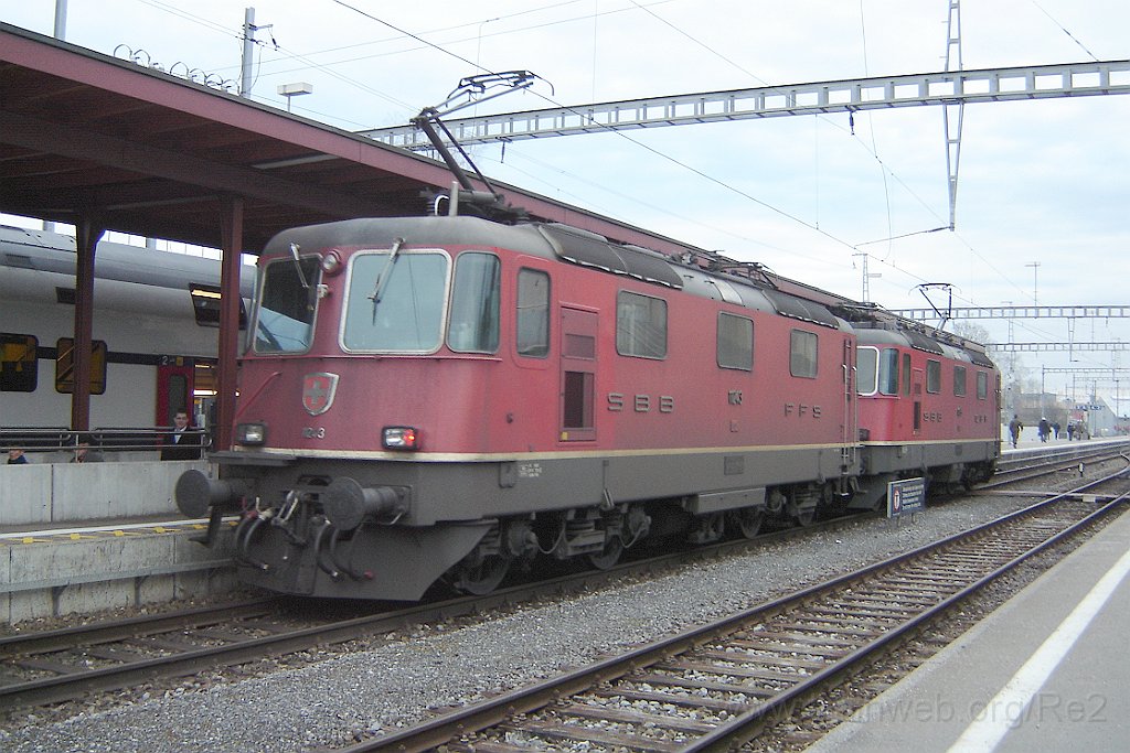 1461-0030-090408.jpg - Re 4/4" 11243 + 11255 / Hinwil 9.4.2008