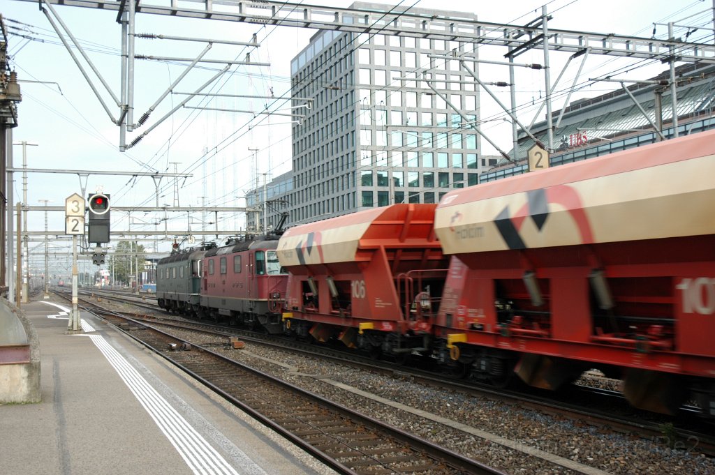 3268-0007-180914.jpg - Re 6/6 11663 "Eglisau" + Re 4/4" 11243 / Zürich-Altstetten 18.9.2014