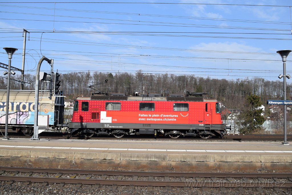 8391-0039-240223.jpg - SBBC Re 420.243-8 ''Smile'' (Re 91 85 4 420 243-8 CH-SBBC) / Killwangen-Spreitenbach 24.2.2023