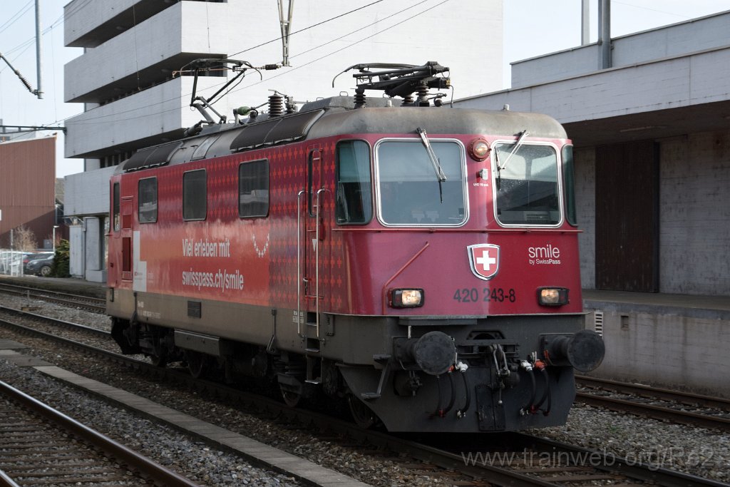 8396-0002-240223.jpg - SBBC Re 420.243-8 ''Smile'' (Re 91 85 4 420 243-8 CH-SBBC) / Killwangen-Spreitenbach 24.2.2023