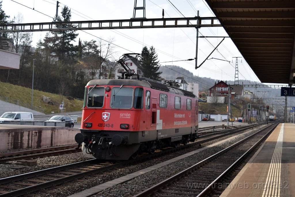 8396-0003-240223.jpg - SBBC Re 420.243-8 ''Smile'' (Re 91 85 4 420 243-8 CH-SBBC) / Killwangen-Spreitenbach 24.2.2023