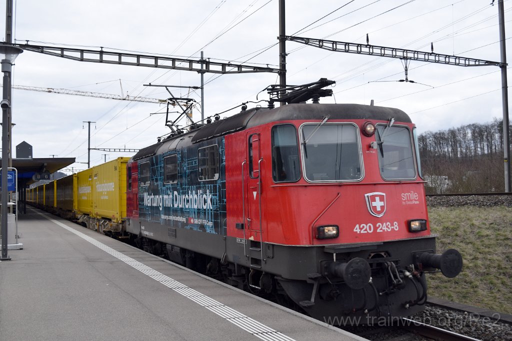 9573-0032-280225.jpg - SBBC Re 420.243-8 ''Wartung mit Durchblick'' (Re 91 85 4 420 243-8 CH-SBBC) / Killwangen-Spreitenbach 28.2.2025
