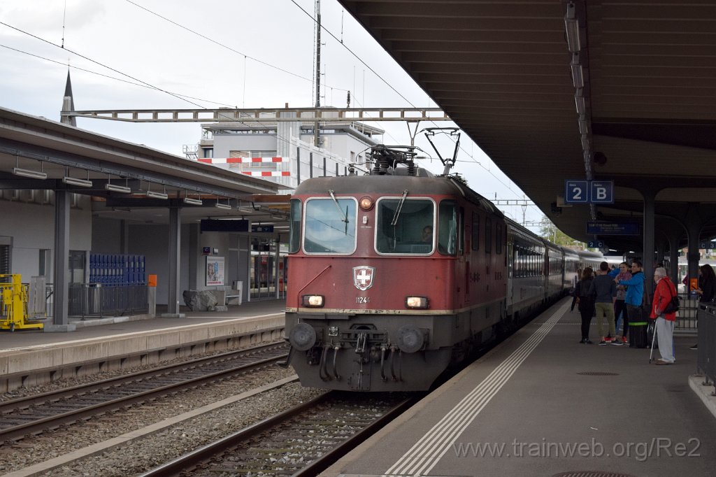 3961-0030-110616.jpg - SBB-CFF Re 4/4'' 11244 / Wil 11.6.2016