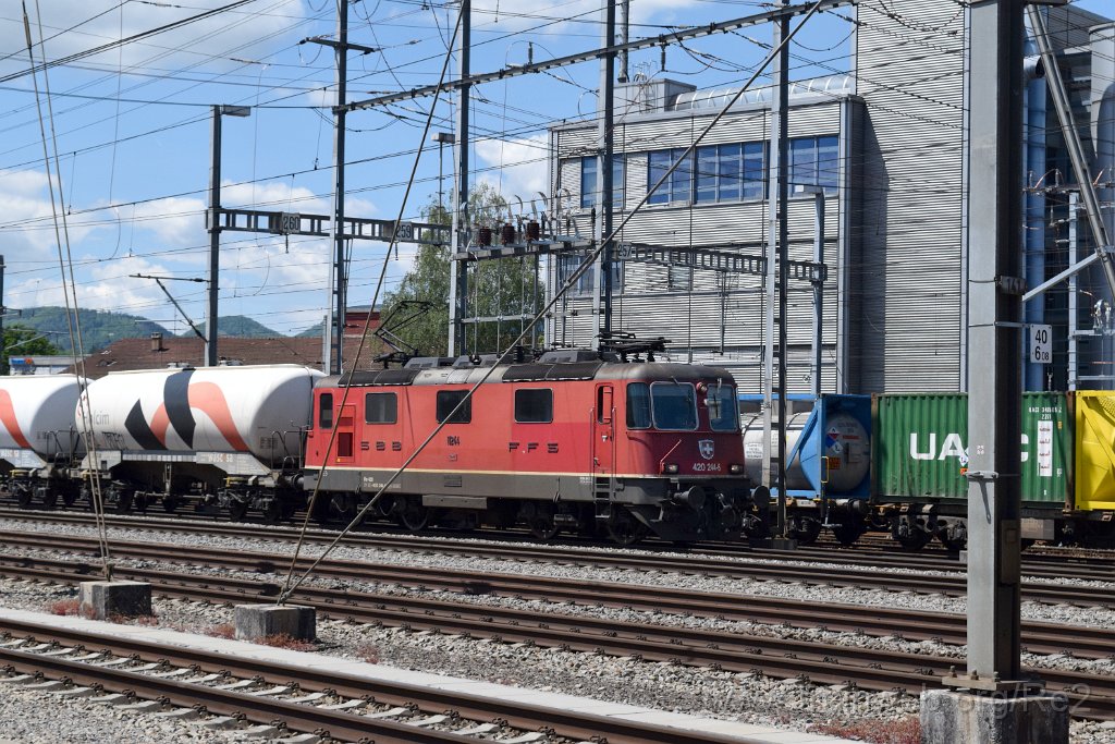5542-0007-310519.jpg - SBBC Re 4/4'' 11244 (Re 420.244-6)  (Re 91 85 4 420 244-6 CH-SBBC) / Aarau (Torfeld) 31.5.2019
