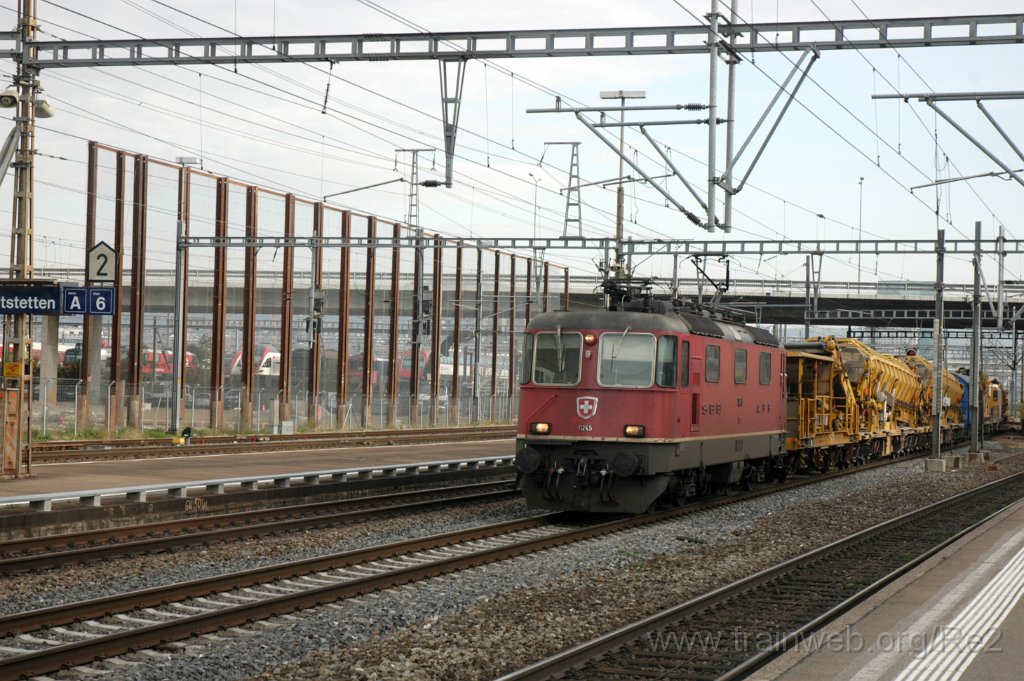 3397-0048-241114.jpg - SBB-CFF Re 4/4'' 11245 / Zürich-Altstetten 24.11.2014