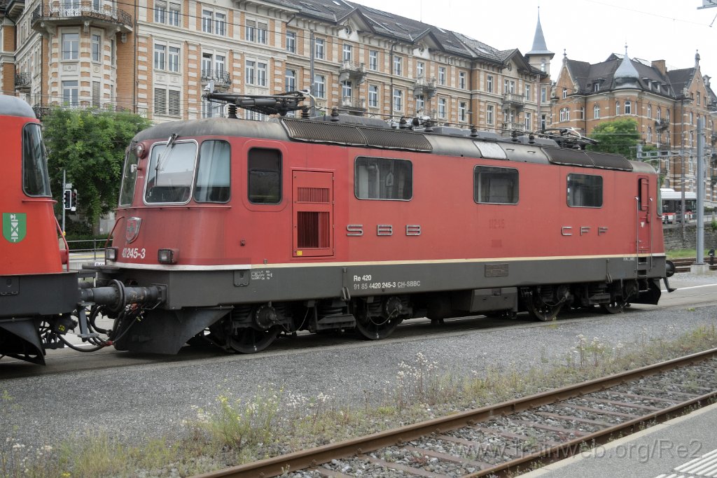 9966-0005-230825.jpg - SBBC Re 4/4'' 11245 (Re 420.245-3)  (Re 91 85 4 420 245-3 CH-SBBC) / St.Gallen HB 23.8.2025