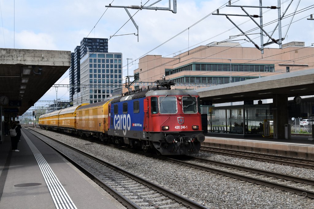 9060-0007-230424.jpg - SBBC Re 420.246-1 (Re 91 85 4 420 246-1 CH-SBBC) / Zürich-Altstetten 23.4.2024