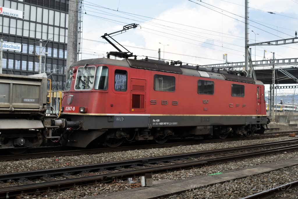 4399-0030-030417.jpg - SBBC Re 4/4'' 11247 (Re 420.247-9)  (Re 91 85 4 420 247-9 CH-SBBC) / Zürich-Altstetten 3.4.2017