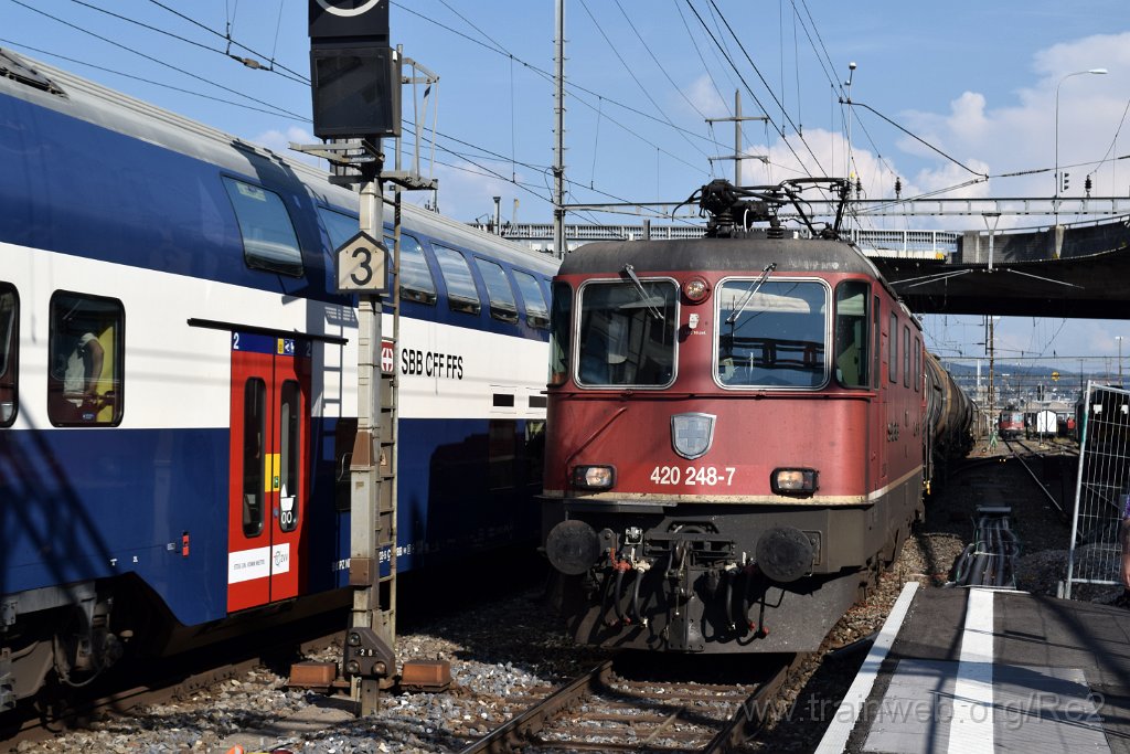 5111-0014-220818.jpg - SBBC Re 4/4'' 11248 (Re 420.248-7)  (Re 91 85 4 420 248-7 CH-SBBC) / Zürich-Altstetten 22.8.2018