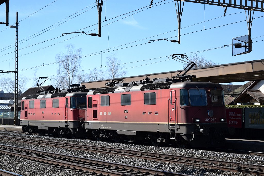 7318-0009-240321.jpg - SBBC Re 4/4'' 11248 (Re 420.248-7)  (Re 91 85 4 420 248-7 CH-SBBC) + SBBC Re 4/4'' 11349 (Re 420.349-3)  (Re 91 85 4 420 349-3 CH-SBBC) / Rupperswil 24.3.2021