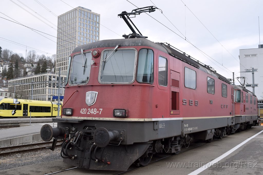 9524-0032-211224.jpg - SBBC Re 4/4'' 11248 (Re 420.248-7)  (Re 91 85 4 420 248-7 CH-SBBC) + SBBC Re 4/4'' 11238 (Re 420.238-8)  (Re 91 85 4 420 238-8 CH-SBBC) / St.Gallen HB 21.12.2024