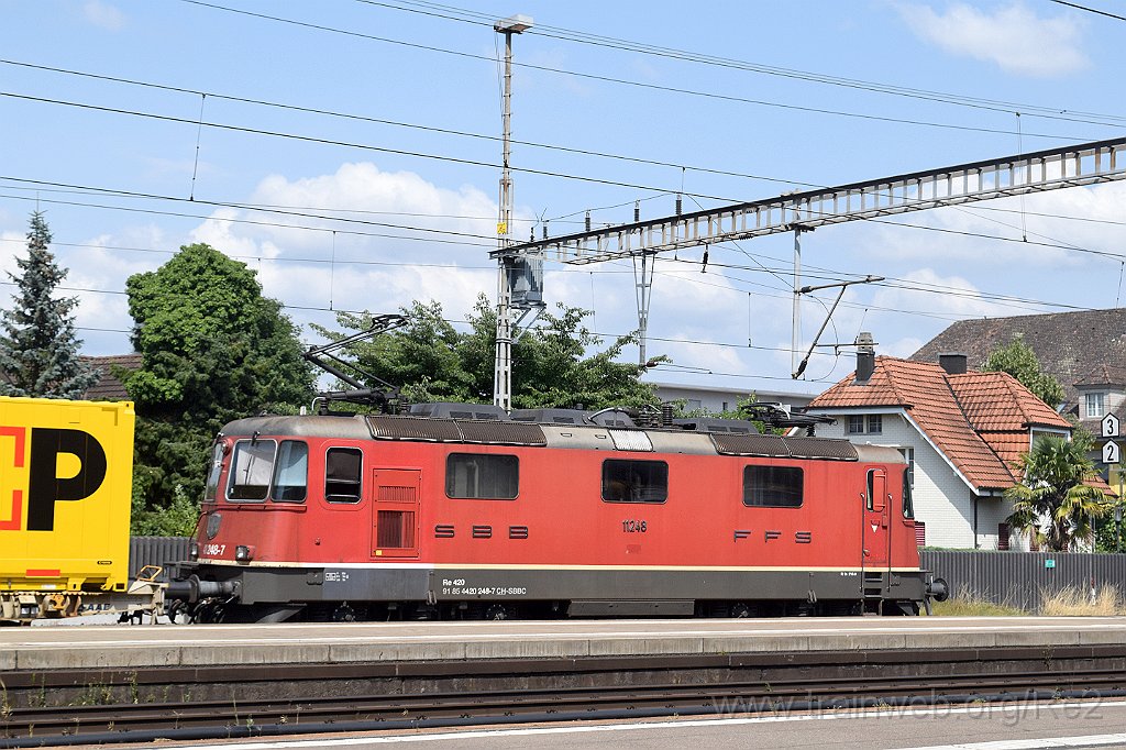 9873-0008-030725.jpg - SBBC Re 4/4'' 11248 (Re 420.248-7)  (Re 91 85 4 420 248-7 CH-SBBC) / Lenzburg 3.7.2025