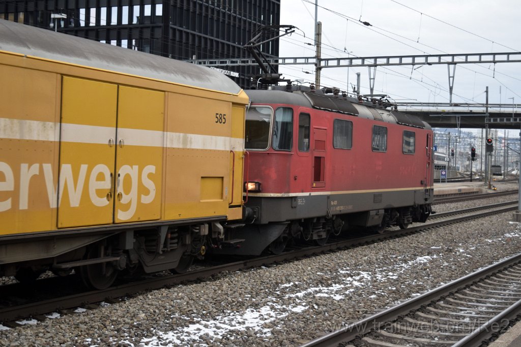 8926-0025-150124.jpg - SBBC Re 4/4'' 11250 (Re 420.250-3)  (Re 91 85 4 420 250-3 CH-SBBC) / Zürich-Altstetten 15.1.2024